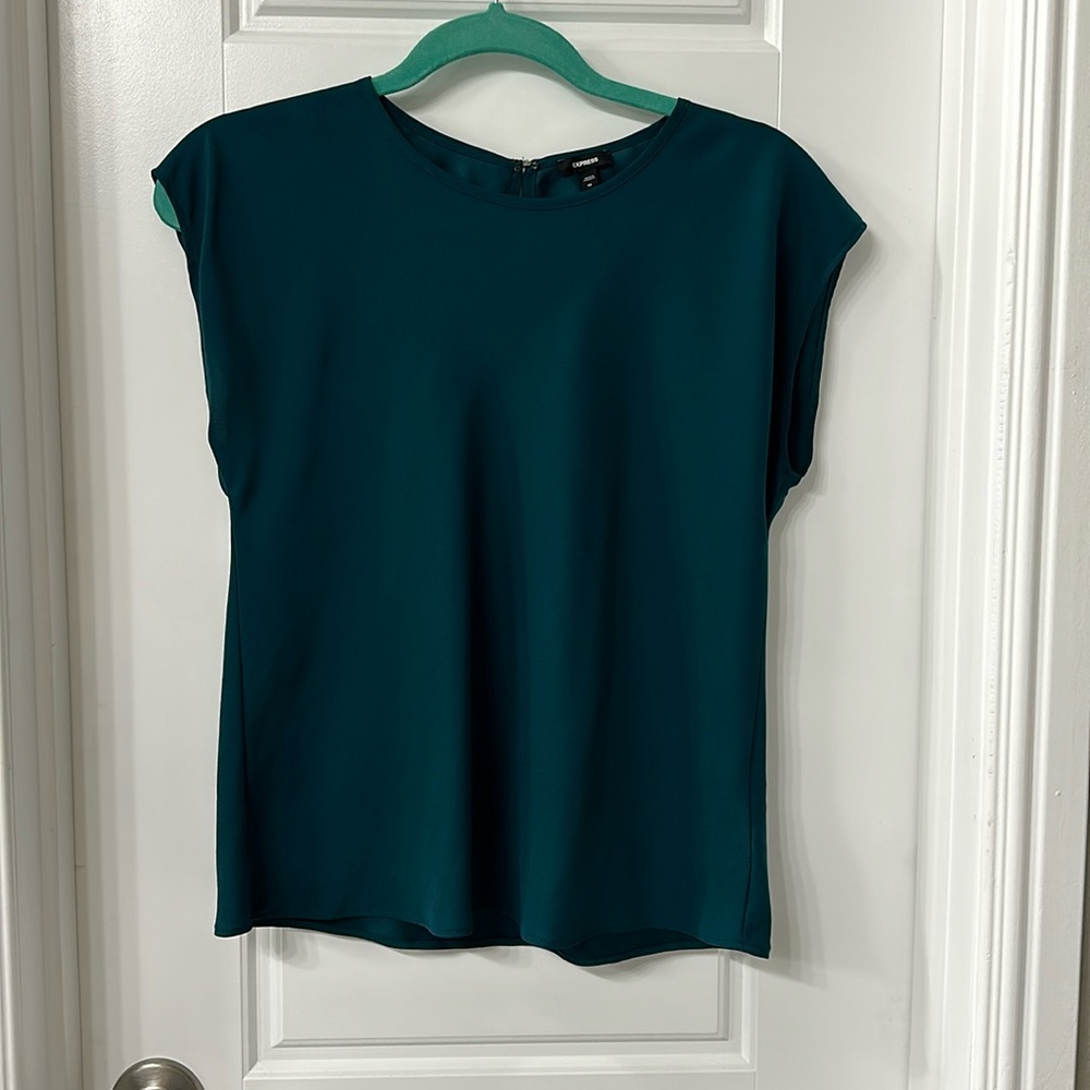 Express cap sleeve blouse